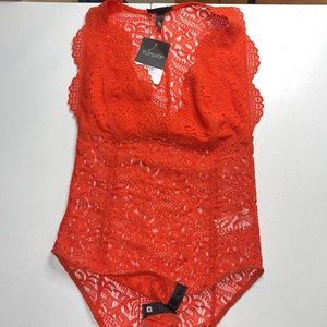 Topshop NWT lace coral stretchy bodysuit size 2